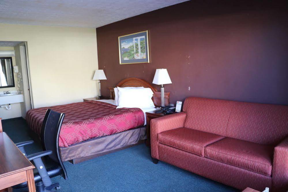 Red Roof Inn Walton - Richwood Exterior foto